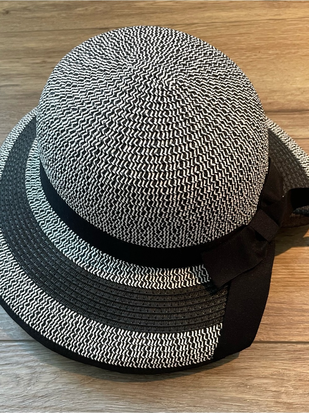 Sonoma Women’s Gray Black Bow Wide Brim Hat